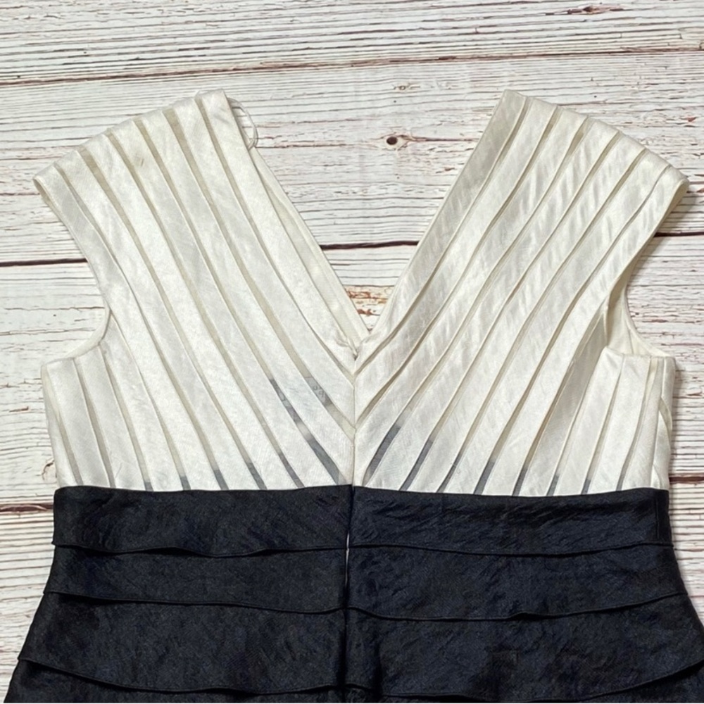 Dress Back and White NWOT Size 12 - Picture 6 of 6